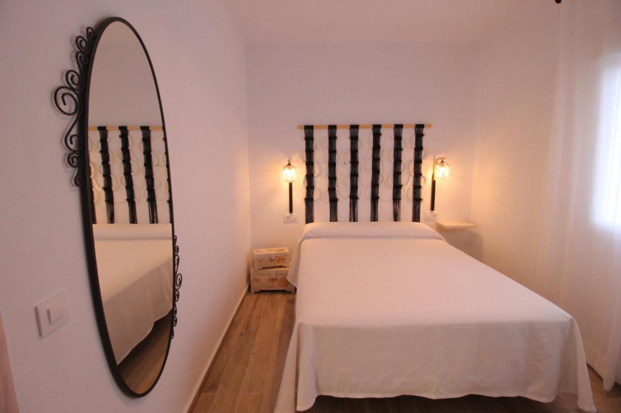 Ishel Trafalgar Apartment Zahora