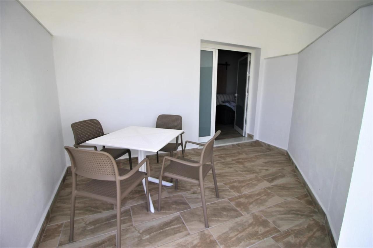 Apartment Ishel Trafalgar Zahora